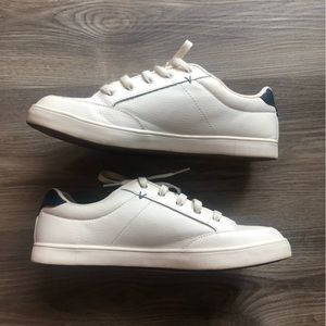 Dr Scholls Memory Foam White Sneakers